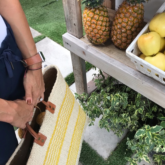 Meet your Posher, Vanessa - Picture 1 of 1